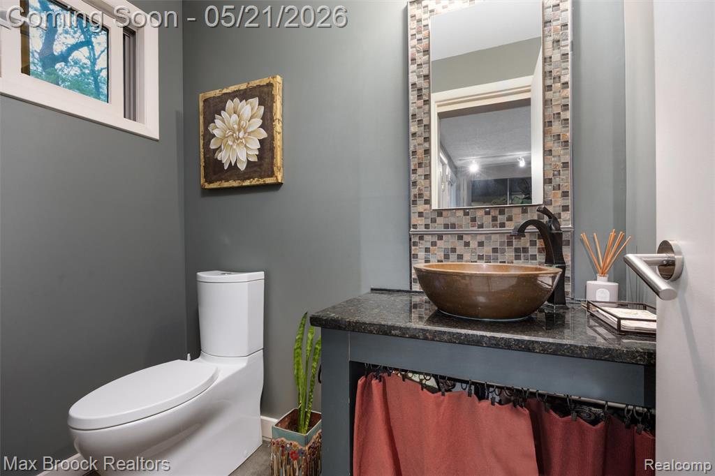 255 N Berkshire Road, Bloomfield Hills, MI 48302 — Photo 30