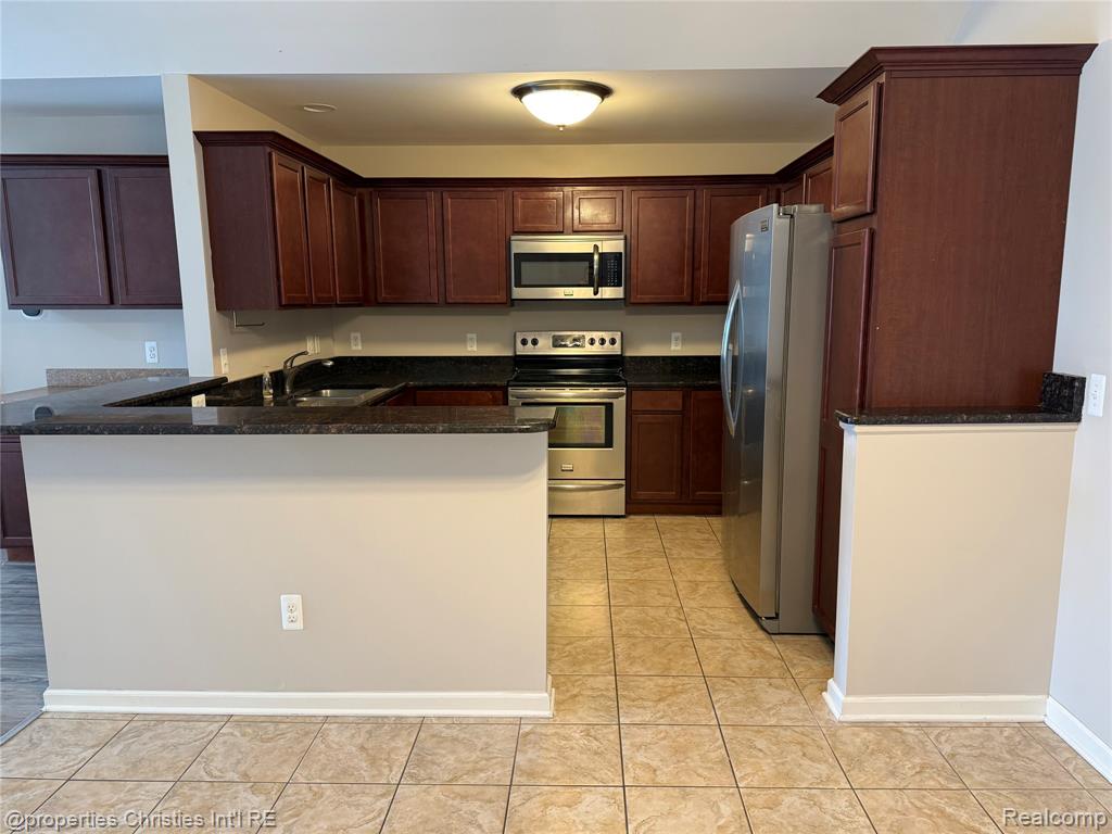 8413 Heywood Circle, Sterling Heights, MI 48312 — Photo 7