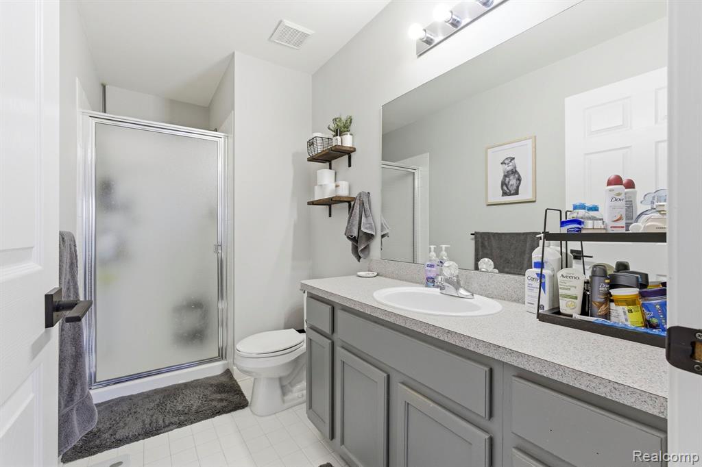 16556 Radison Drive, Macomb, MI 48044 — Photo 19