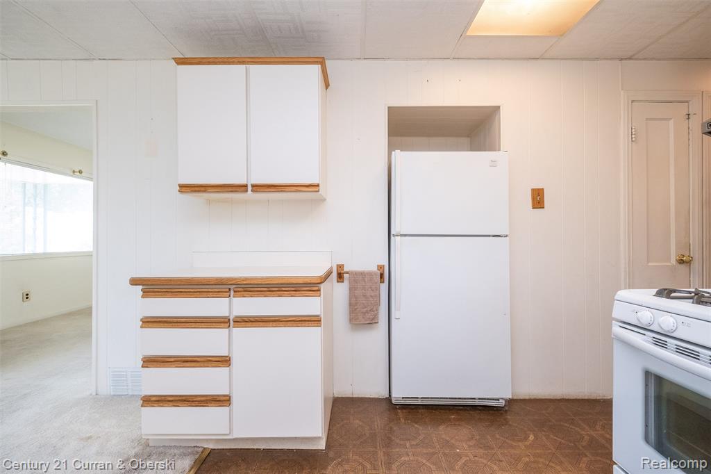 9663 Columbia, Redford, MI 48239 — Photo 17