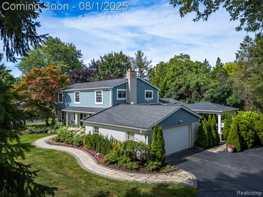 5624 Sutters Lane, Bloomfield Hills, MI 48301 — front exterior