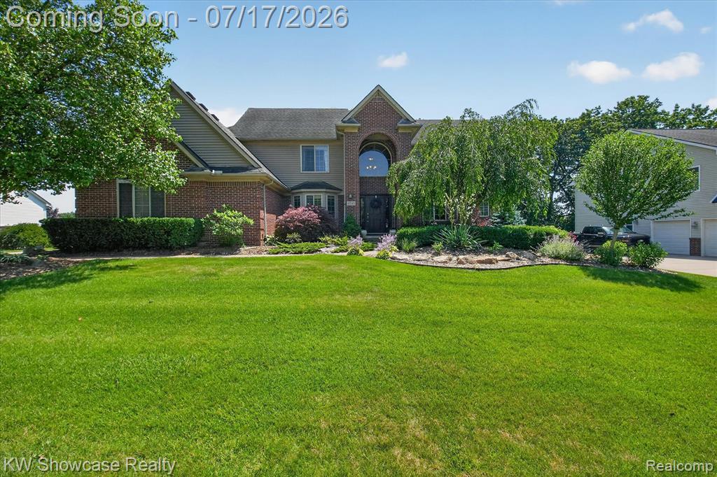 8265 Eastway Drive, White Lake, MI