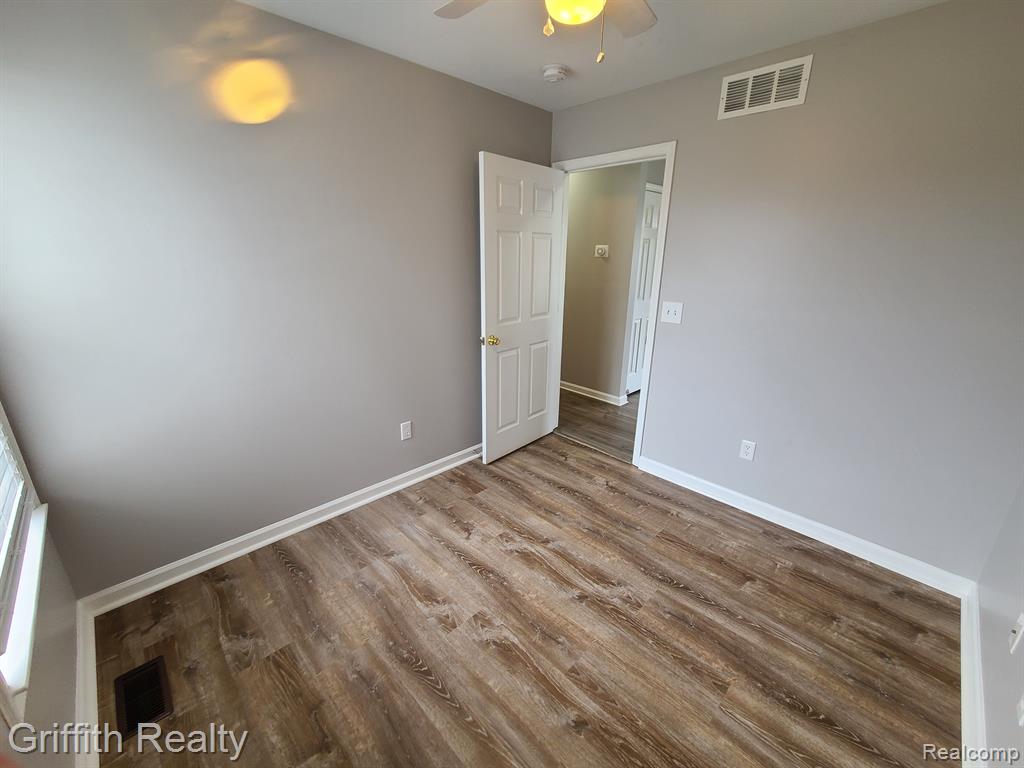 8091 MAJESTIC Boulevard, Fowlerville, MI 48836 — Photo 10
