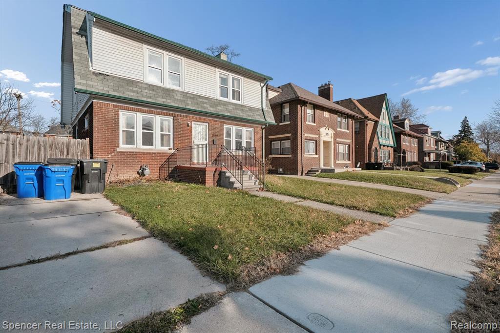 2064 Glynn Court, Detroit, MI 48206 — Photo 2