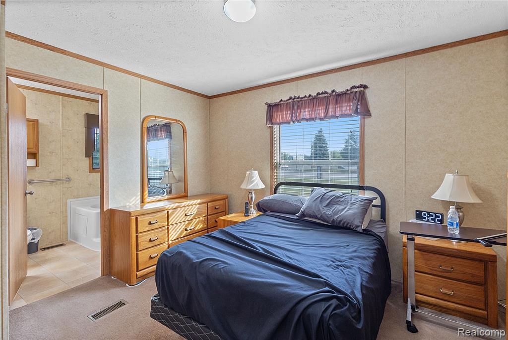 111 Riviera, Oakland, MI 48371 — Photo 11