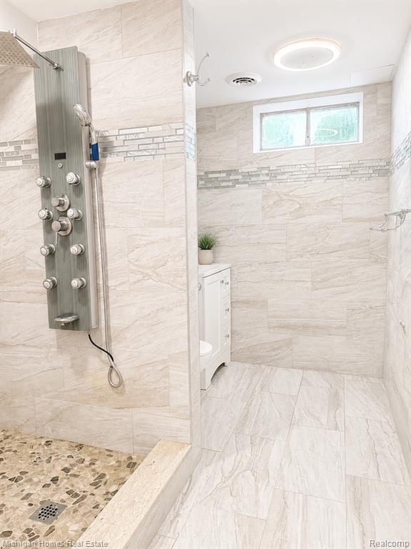 8089 N HOLLY Road, Grand Blanc, MI 48439 — Photo 16