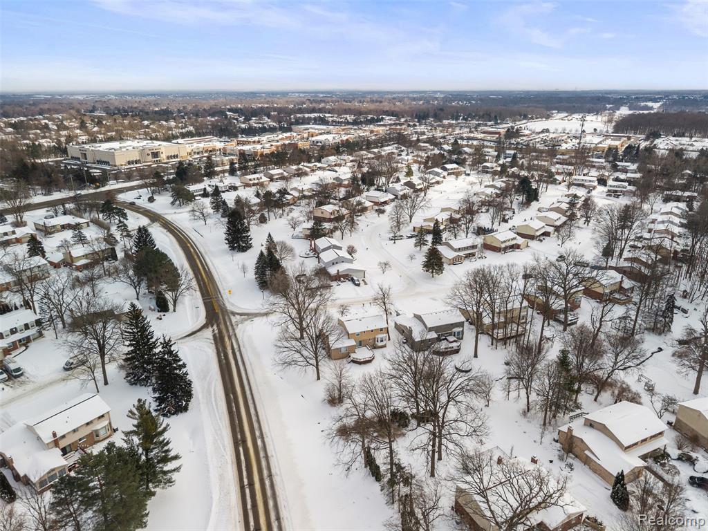 487 Pinehurst Drive, Rochester Hills, MI 48309 — Photo 41