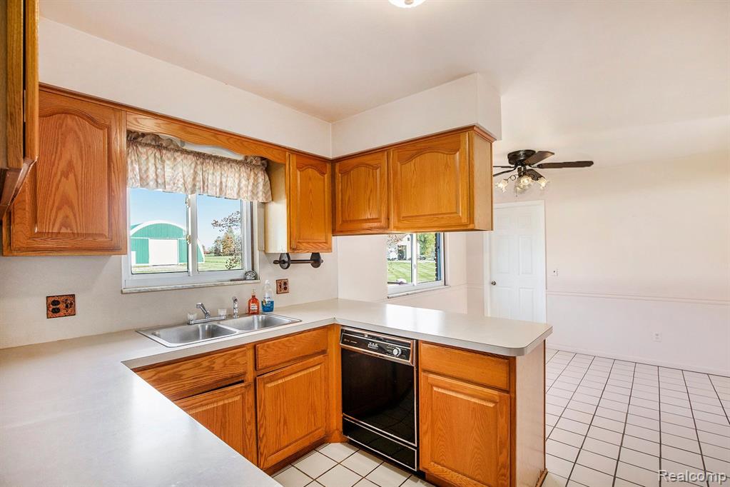 9176 MEISNER Road, Casco, MI 48064 — Photo 5