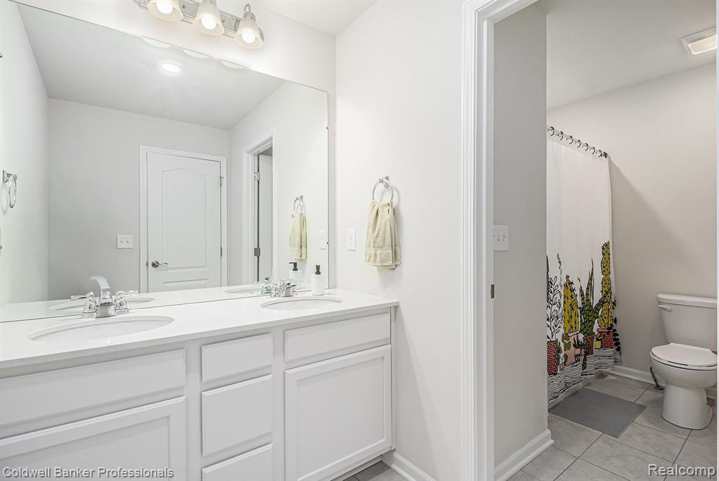 2850 Fairgrove Crescent Drive, Ann Arbor, MI 48108 — Photo 18