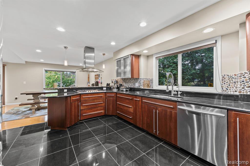 6060 Vreeland Road, Superior, MI 48198 — Photo 9