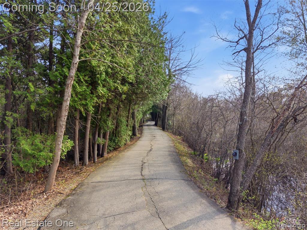 9990 Sashabaw Road, Clarkston, MI 48348 — Photo 16