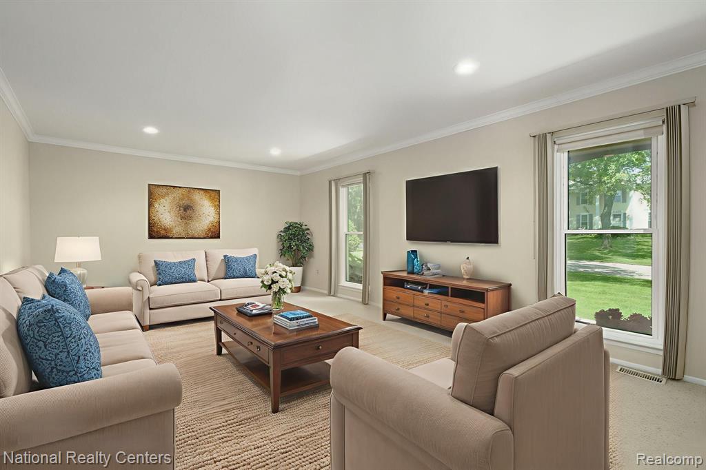 5459 N Piccadilly, West Bloomfield, MI — Photo 21