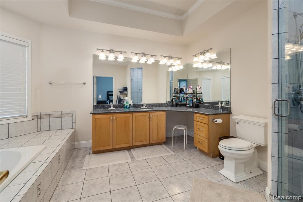 52041 Loon Court, Shelby Twp, MI 48315 — Photo 31