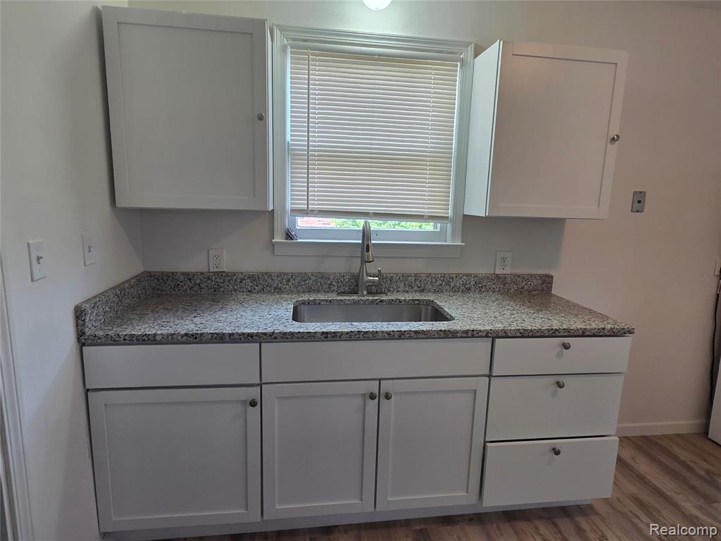 7211 Paige Avenue, Warren, MI 48091 — Photo 17