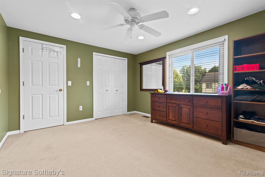 6710 WESTPOINTE Drive, Troy, MI 48085 — Photo 28