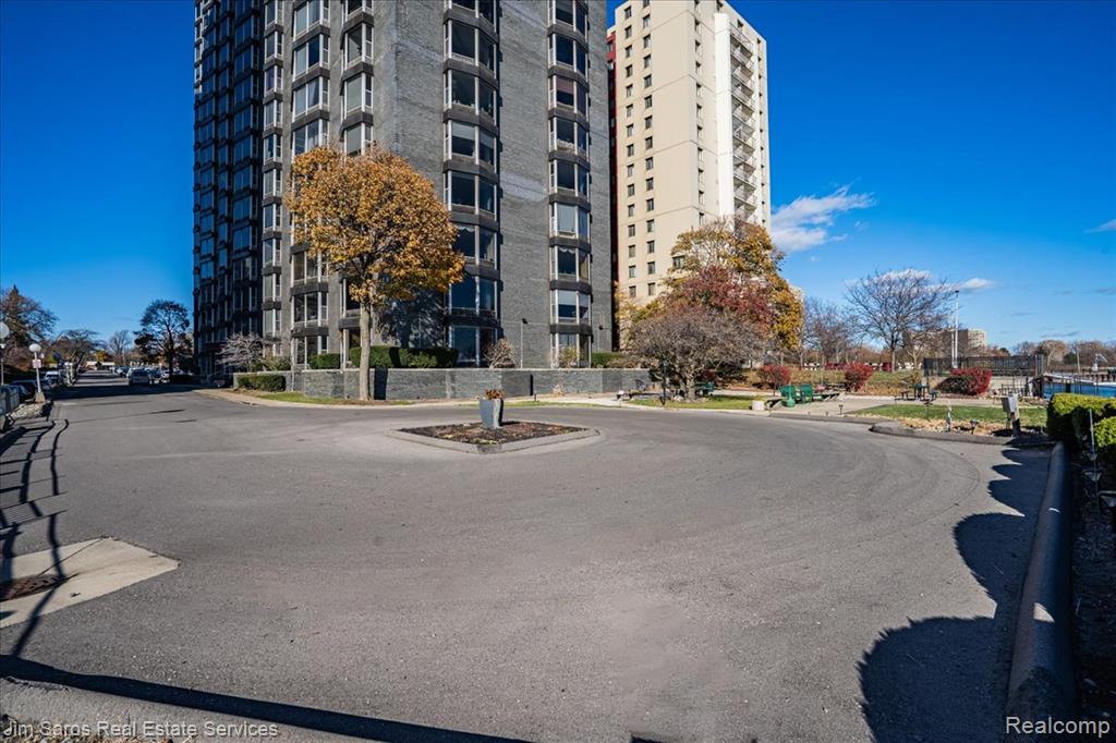 8200 E Jefferson Avenue, 1012, Detroit, MI 48214 — Photo 24