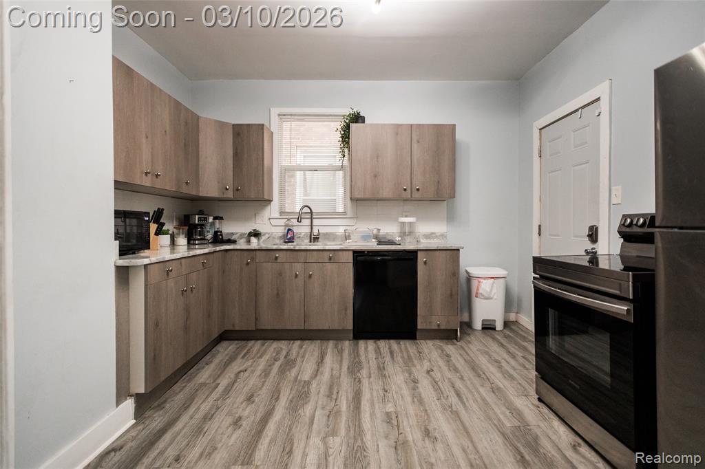 2547 Sheridan Street, Detroit, MI 48214 — Photo 17