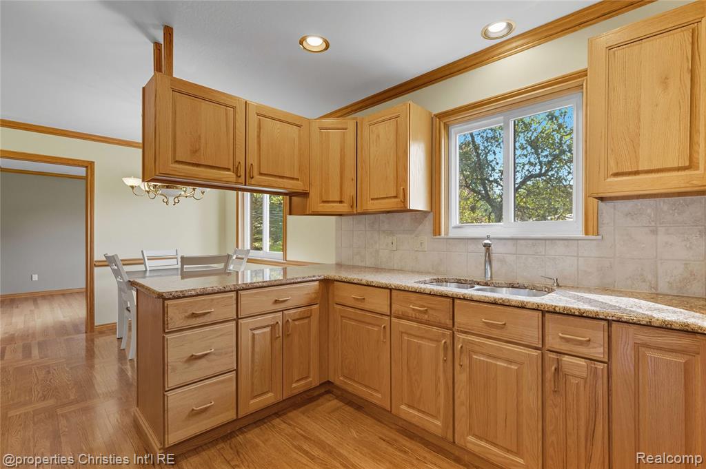 6308 Donnybrook Drive, Shelby Twp, MI 48316 — Photo 10