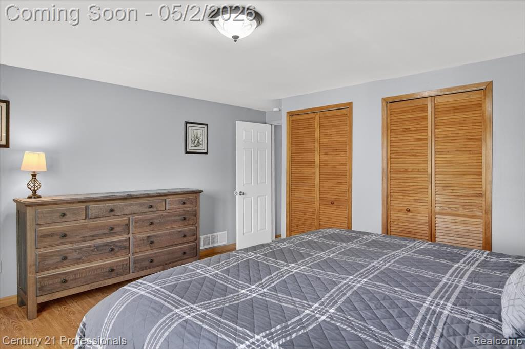 45560 Edgewood Court, Canton, MI 48187 — Photo 23