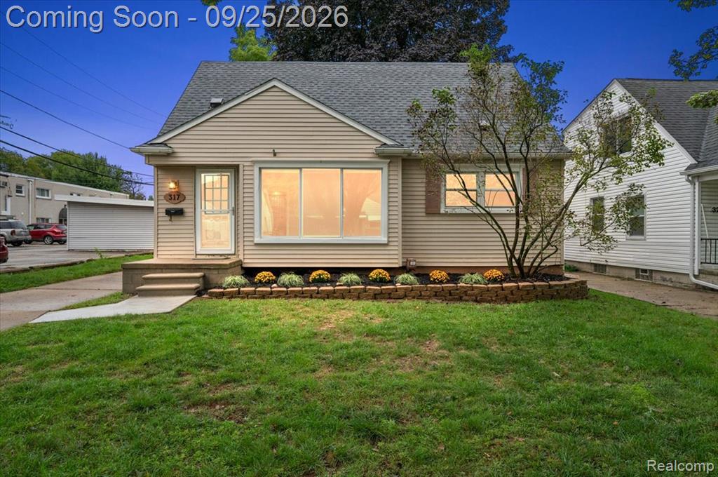 Property photo for 317 Walnut Avenue, Royal Oak, MI 48073