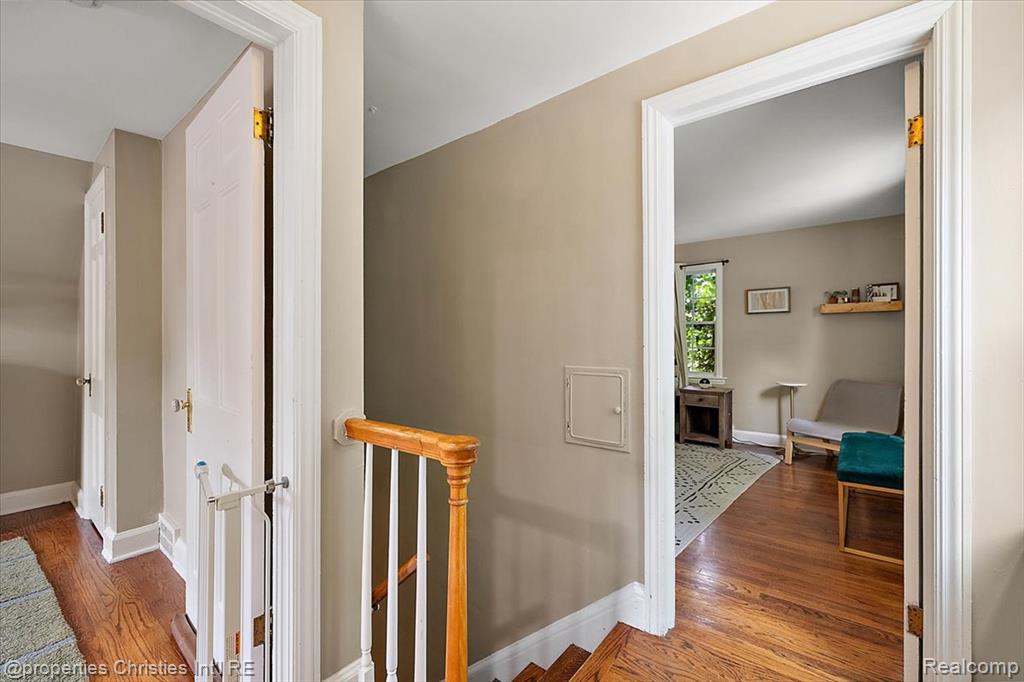 13356 Balfour Avenue, Huntington Woods, MI — Photo 17