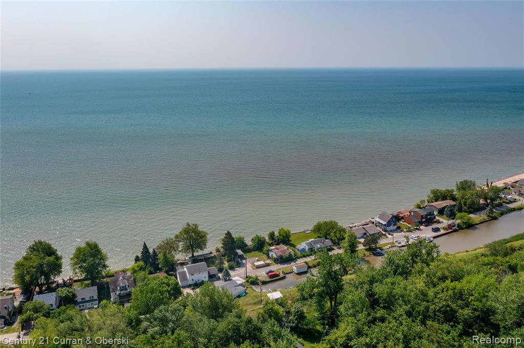 7310 Lakeshore Drive, Newport, MI 48166 — Photo 26