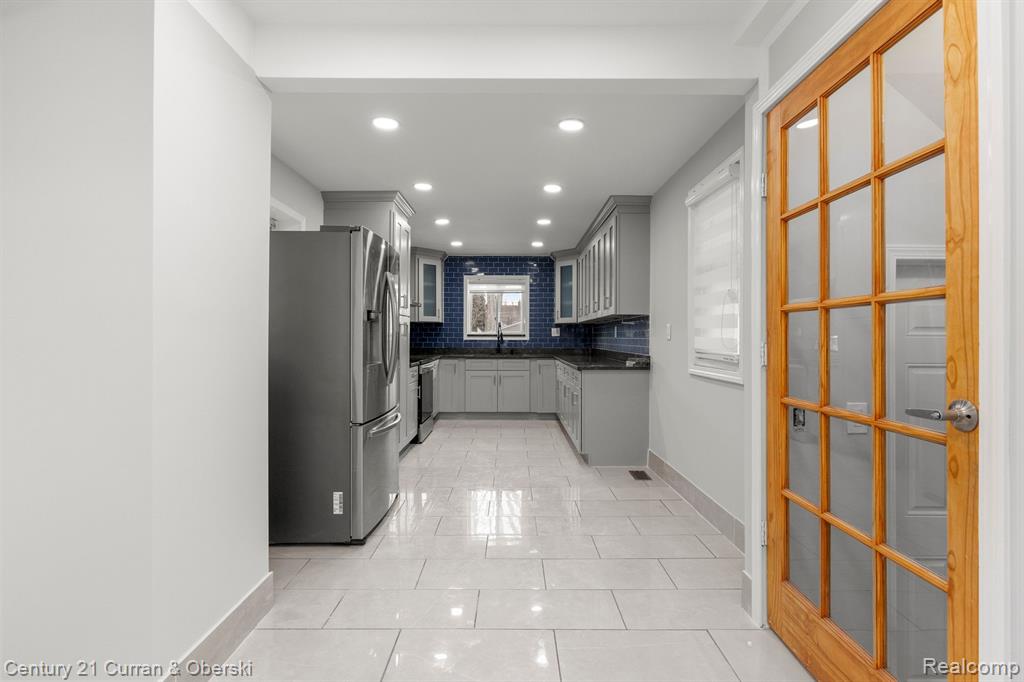 4817 WESTLAND Street, Dearborn, MI 48126 — Photo 5