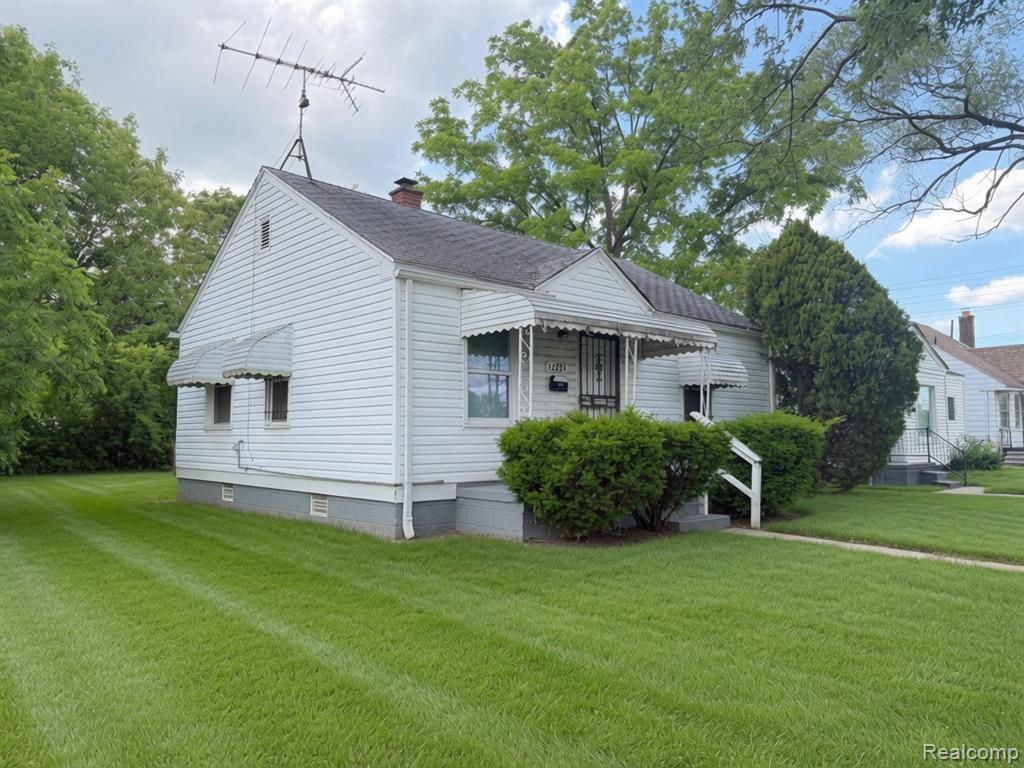 12231 Vaughan Street - Photo 2