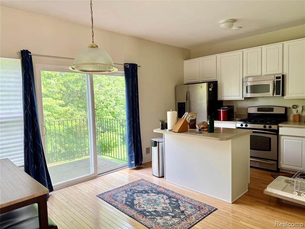 609 Cherry Orchard Road, Canton, MI 48188 — Photo 10