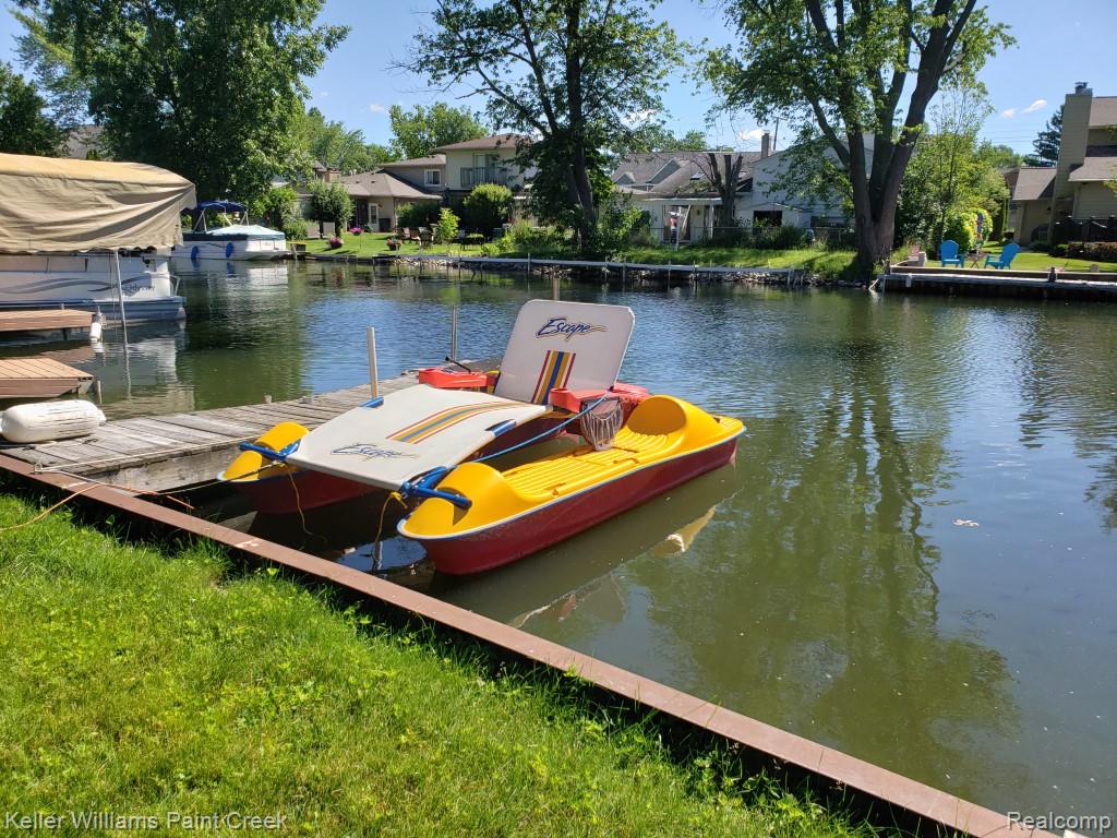 1867 Rustic Lane, Keego Harbor, MI 48320 — Photo 8