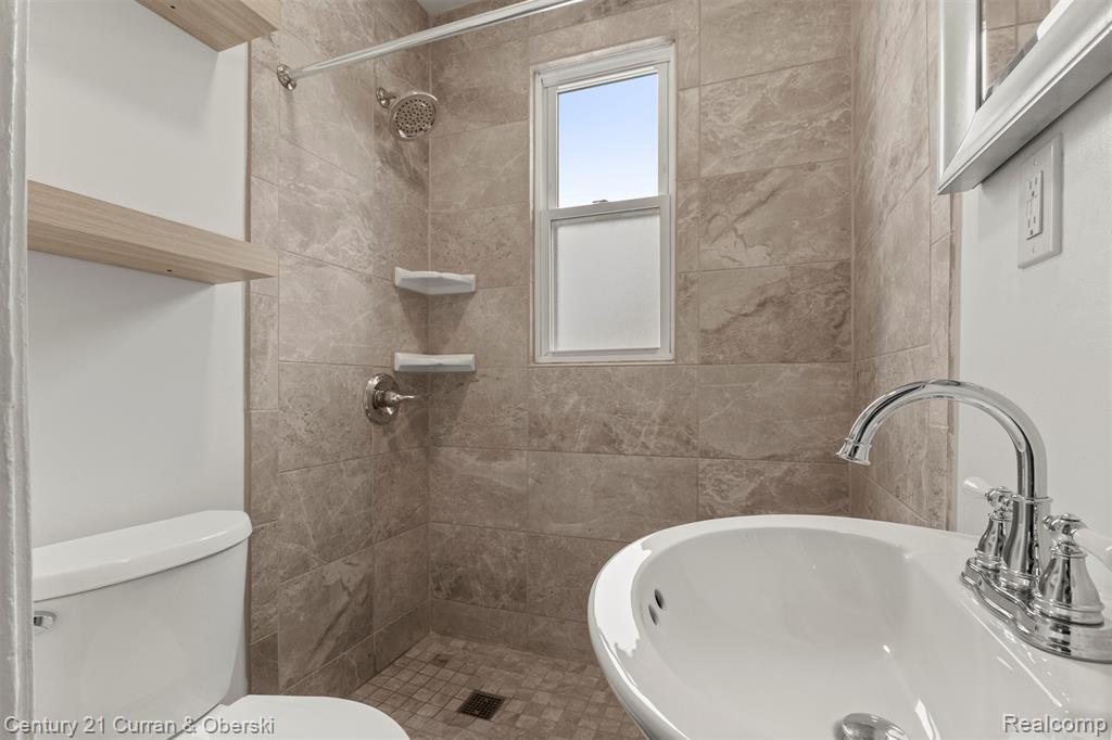 960 White Avenue, Lincoln Park, MI 48146 — Photo 19
