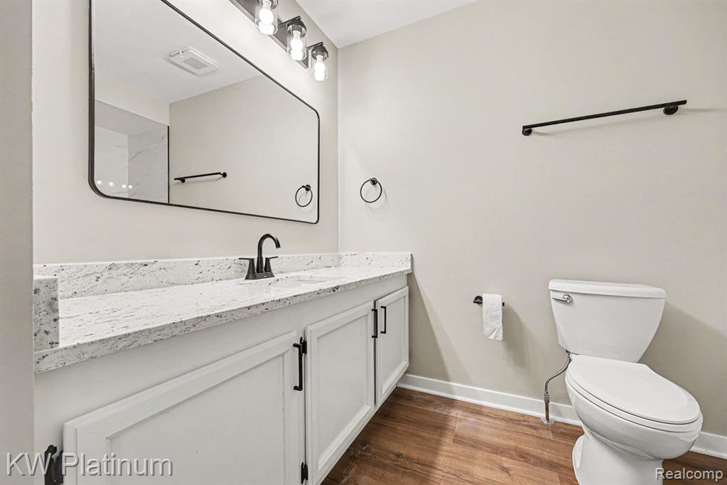 31825 Breezeway, New Baltimore, MI 48047 — Photo 15