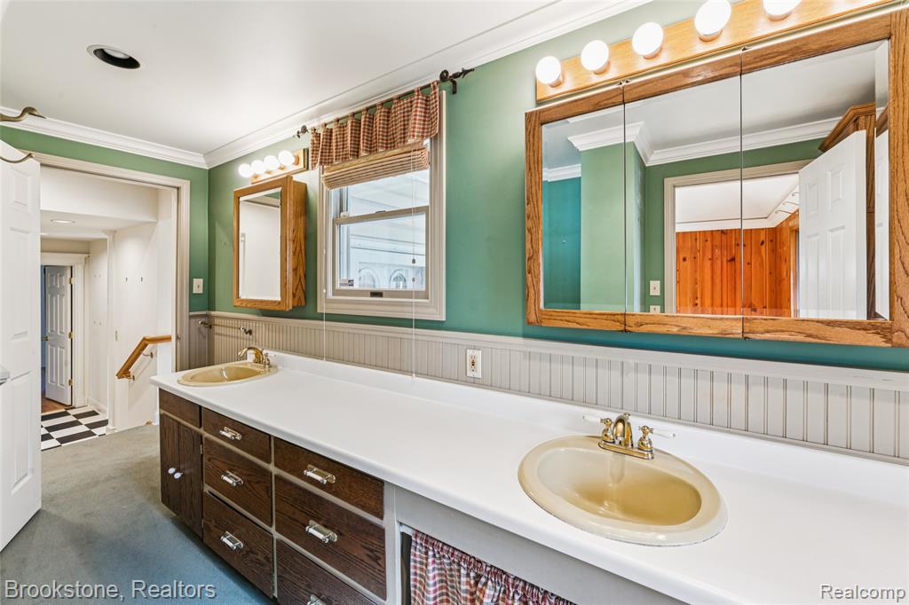 614 S East Street, Fenton, MI 48430 — Photo 20