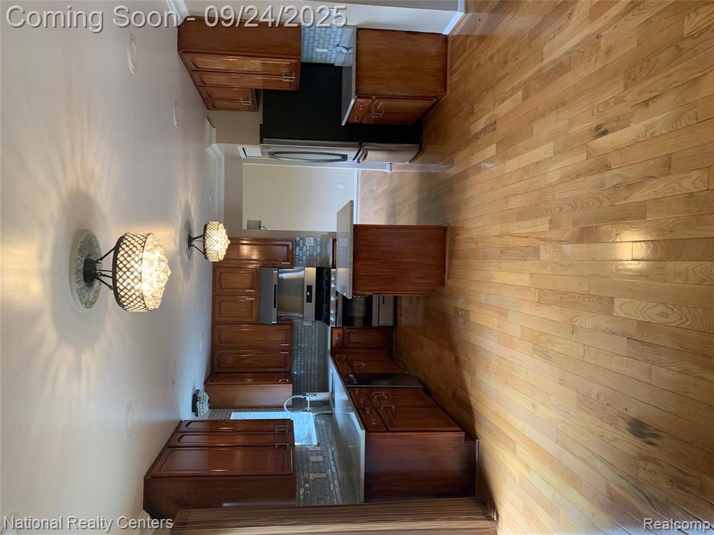 40560 Deer Creek Drive, Canton, MI 48188 — Photo 4