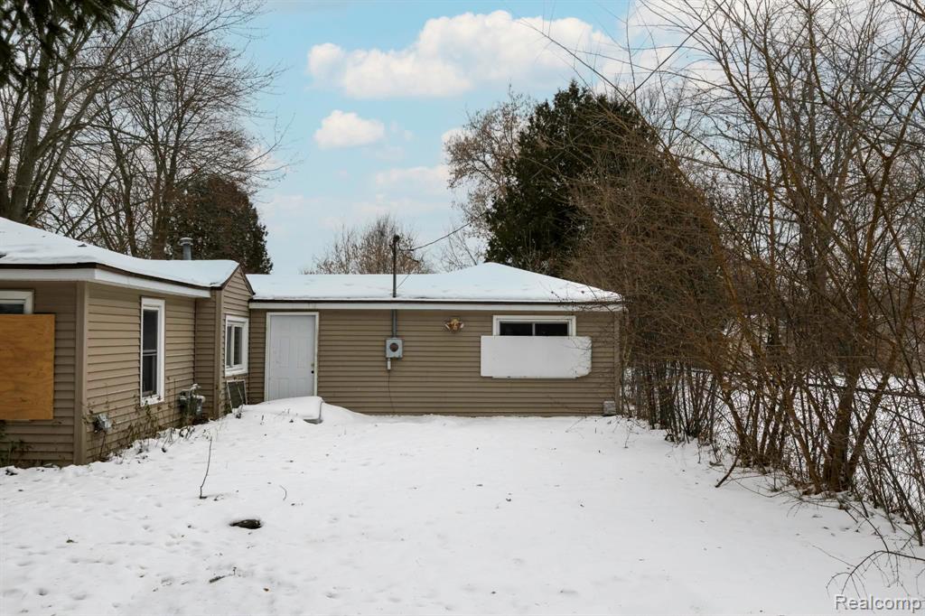 4425 Randolph Street, Saginaw, MI 48601 — Photo 4