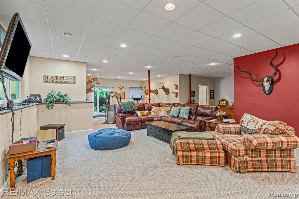 4278 Springwood Court, Fenton, MI 48430 — Photo 46