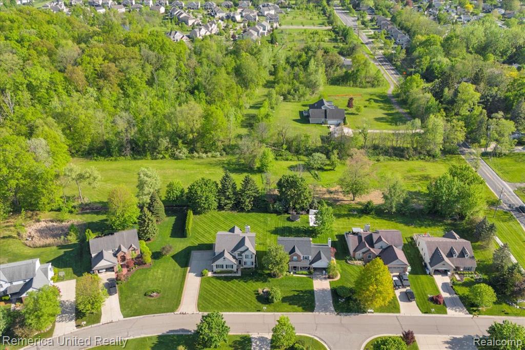 25100 MARTINDALE Road, South Lyon, MI, 48178