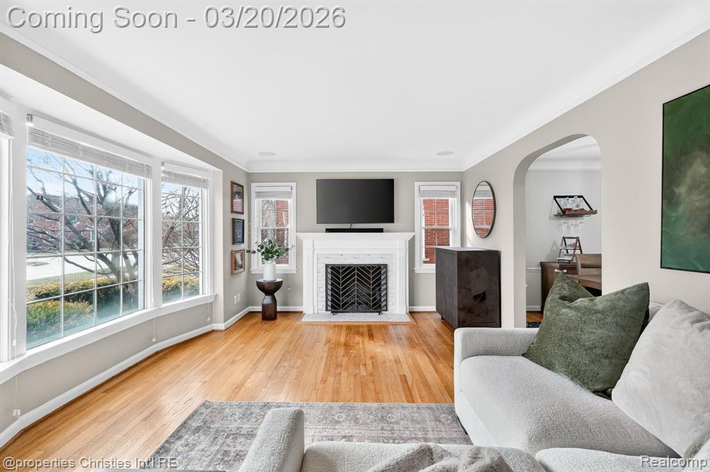 1922 Norwood Drive, Grosse Pointe Woods, MI 48236 — Photo 4