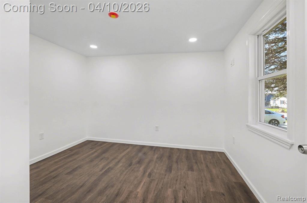 211 Cardinal Street, Commerce Twp, MI 48382 — Photo 11