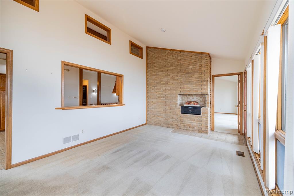 27981 Elba Road, Grosse Ile, MI 48138 — Photo 29