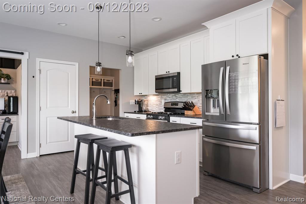 2886 Bogues View Drive, Howell, MI 48843 — Photo 12