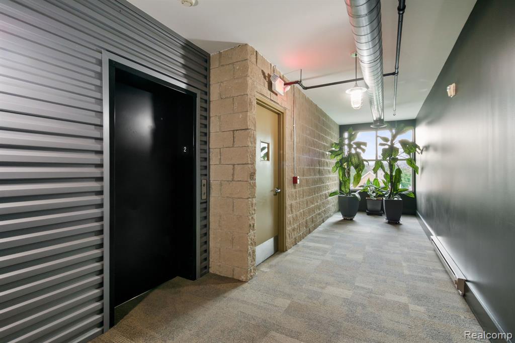 614 S TROY Street, 202, Royal Oak, MI 48067 — Photo 42