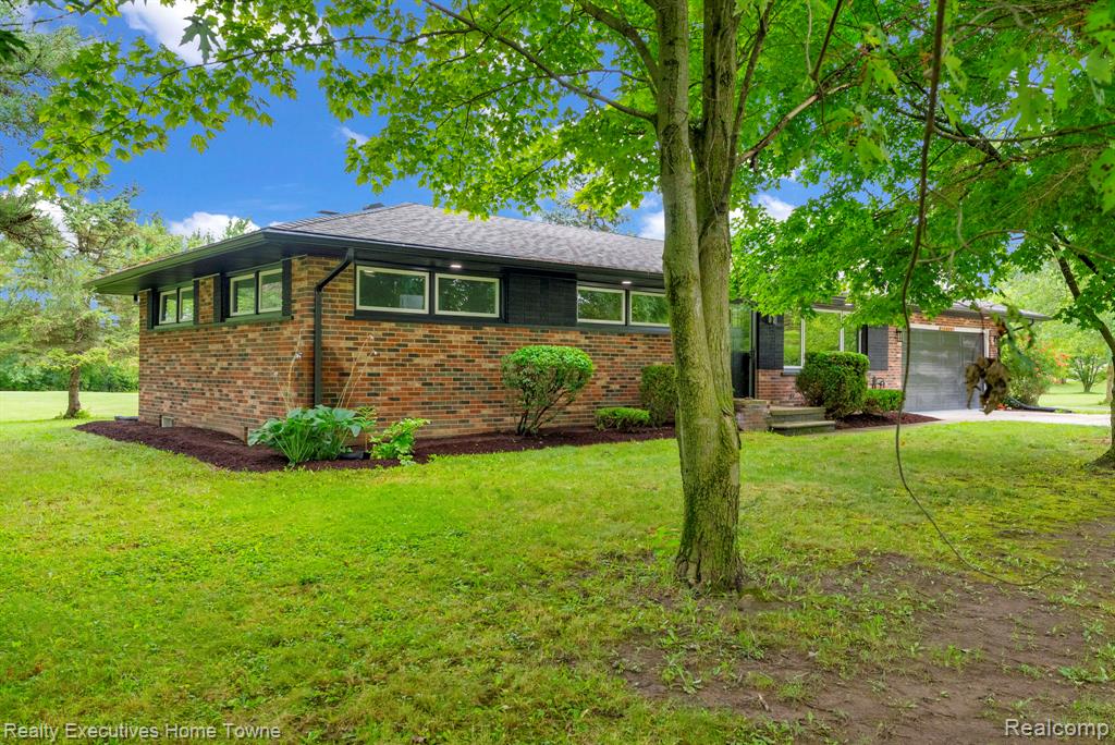 10990 Smiths Creek Road, Memphis, MI — Photo 39
