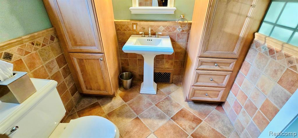 7150 Pinckney Road, Pinckney, MI 48169 — Photo 24