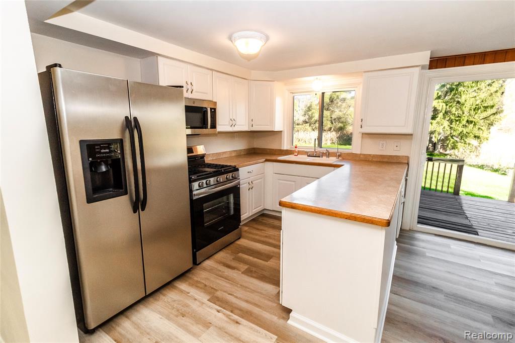 6208 Marathon Road, Otter Lake, MI 48464 — Photo 4