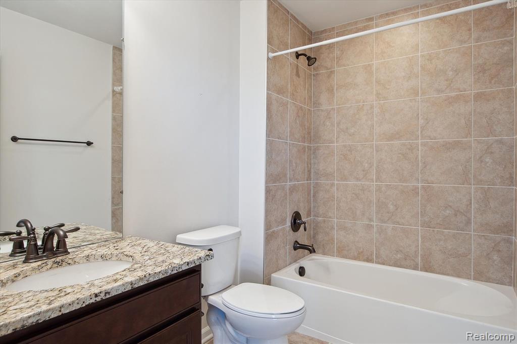 50523 SOUTHFORD Road, Canton, MI 48187 — Photo 32