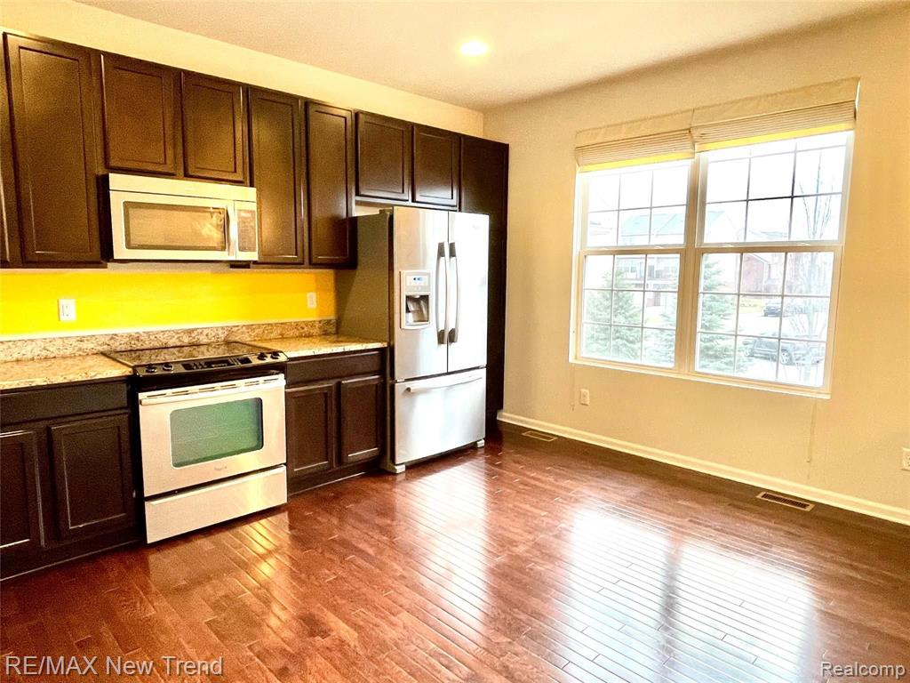 44600 ELLERY Lane, Novi, MI — Photo 4