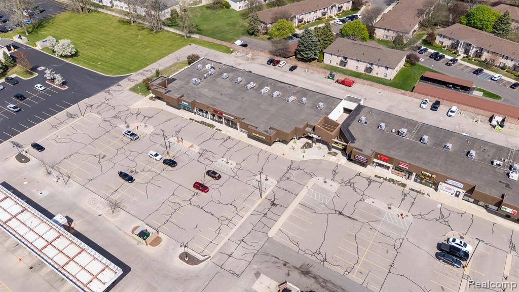 43734 Schoenherr, Sterling Heights, MI 48313 — Photo 32