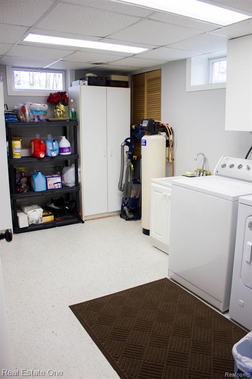 6711 KUTTSHILL Drive NE, Rockford, MI 49341 — Photo 38