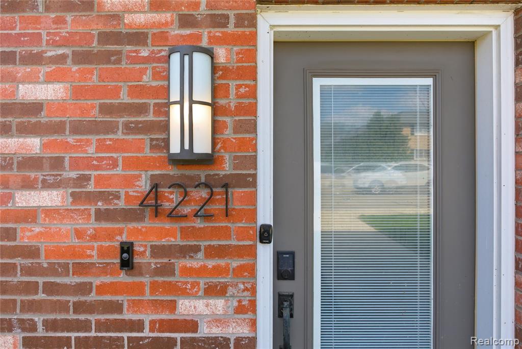 4221 W 14 Mile Road, Royal Oak, MI 48073 — Photo 5